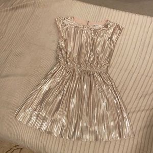 This dress is so cute! H&M size 5-6 metallic